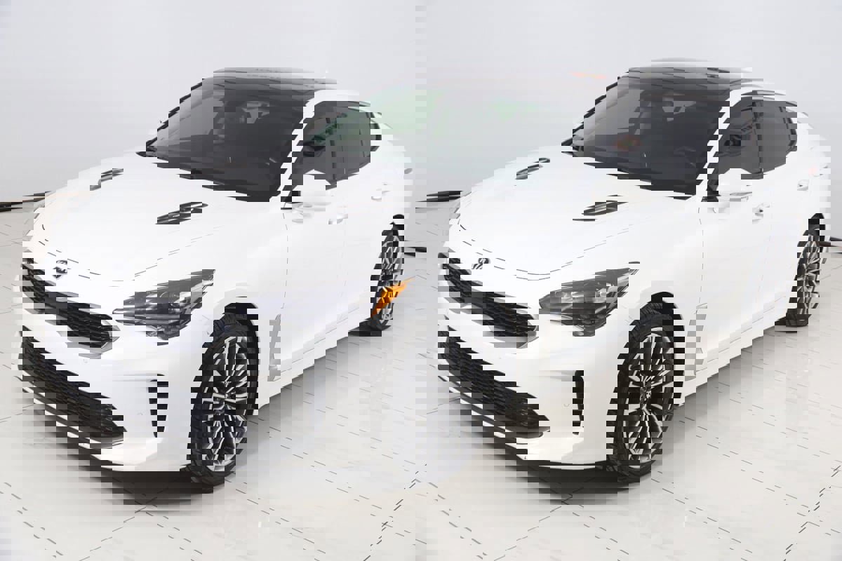 Used 2018 Kia Stinger Premium image 23