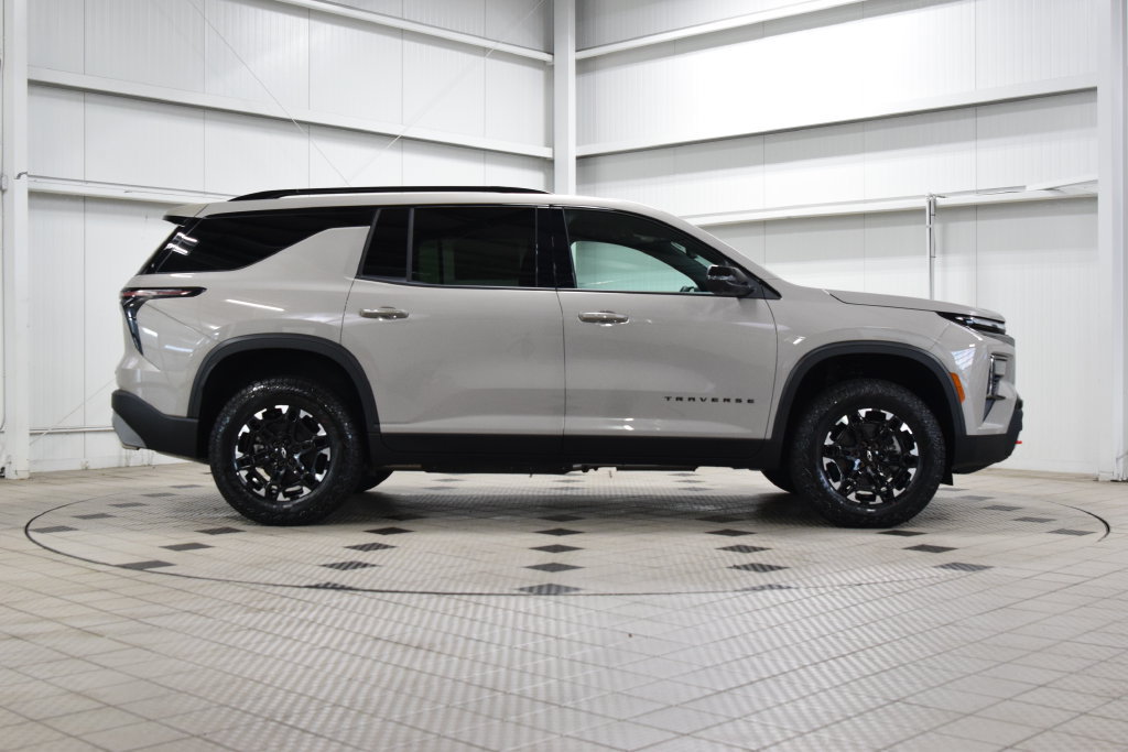 New 2027 Chevrolet Traverse Z71 w/ Driver Confidence Package AWD/4WD image 9