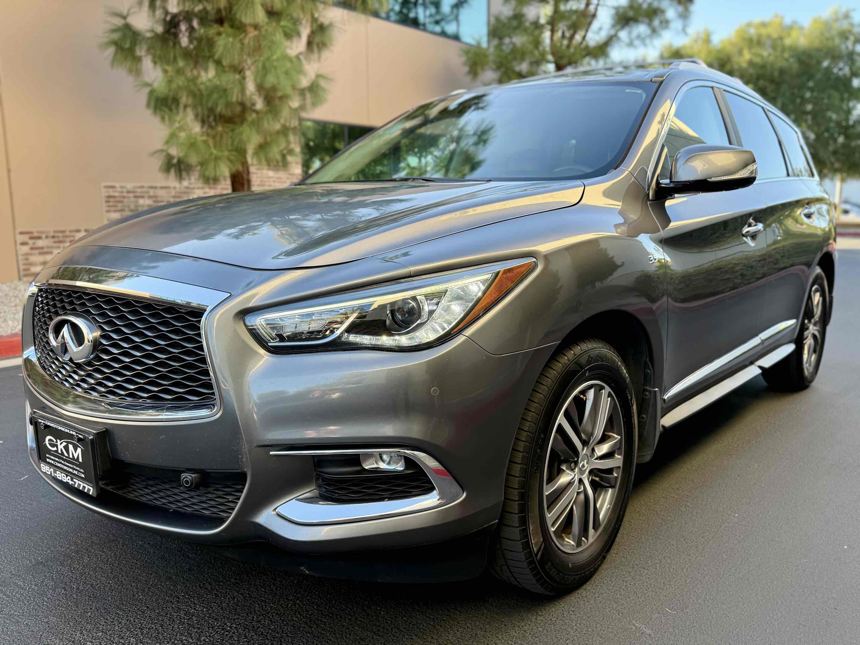 Used 2017 INFINITI QX60 FWD w/ Premium Plus Package image 11
