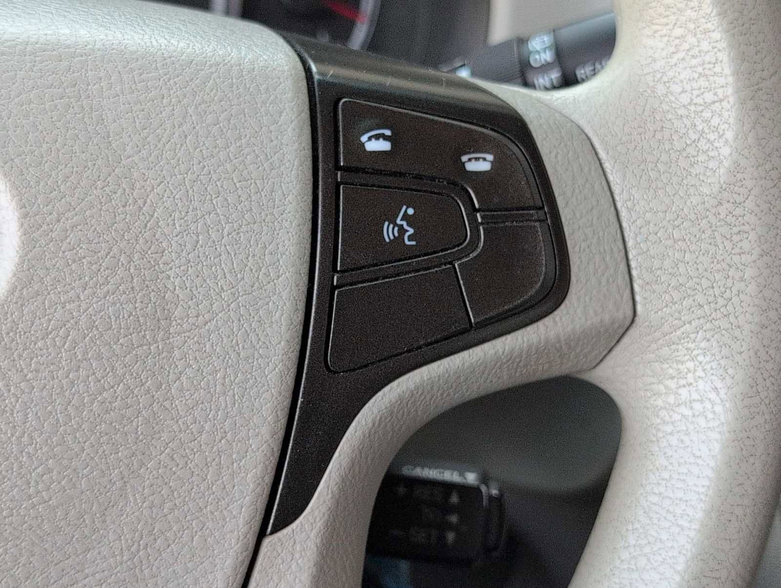 Used 2014 Toyota Sienna LE image 23