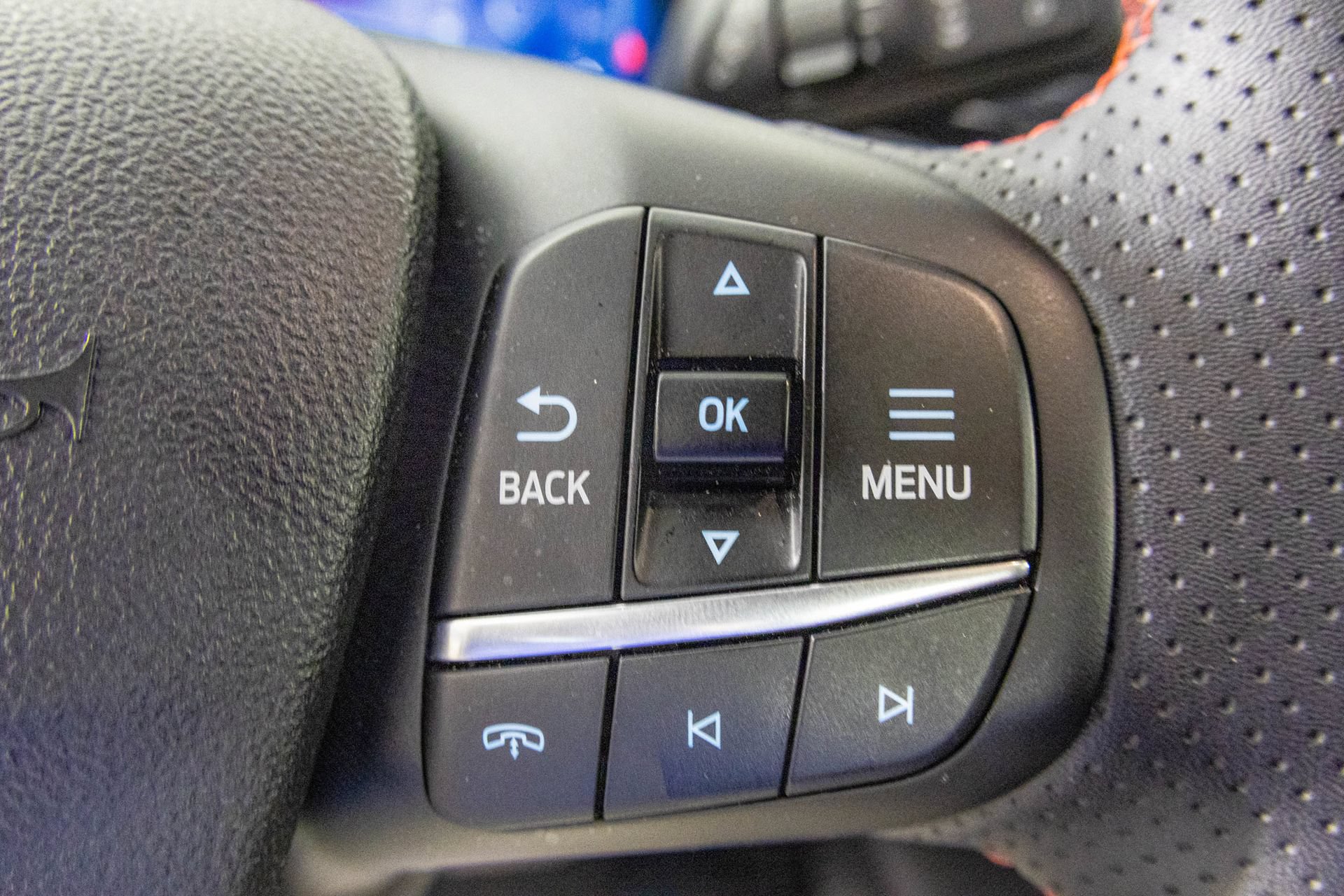 Used 2024 Ford Escape ST-Line Elite w/ Premium Technology Package AWD/4WD image 35