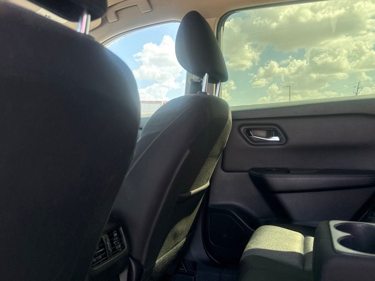 Certified 2025 Nissan Rogue SV FWD image 38