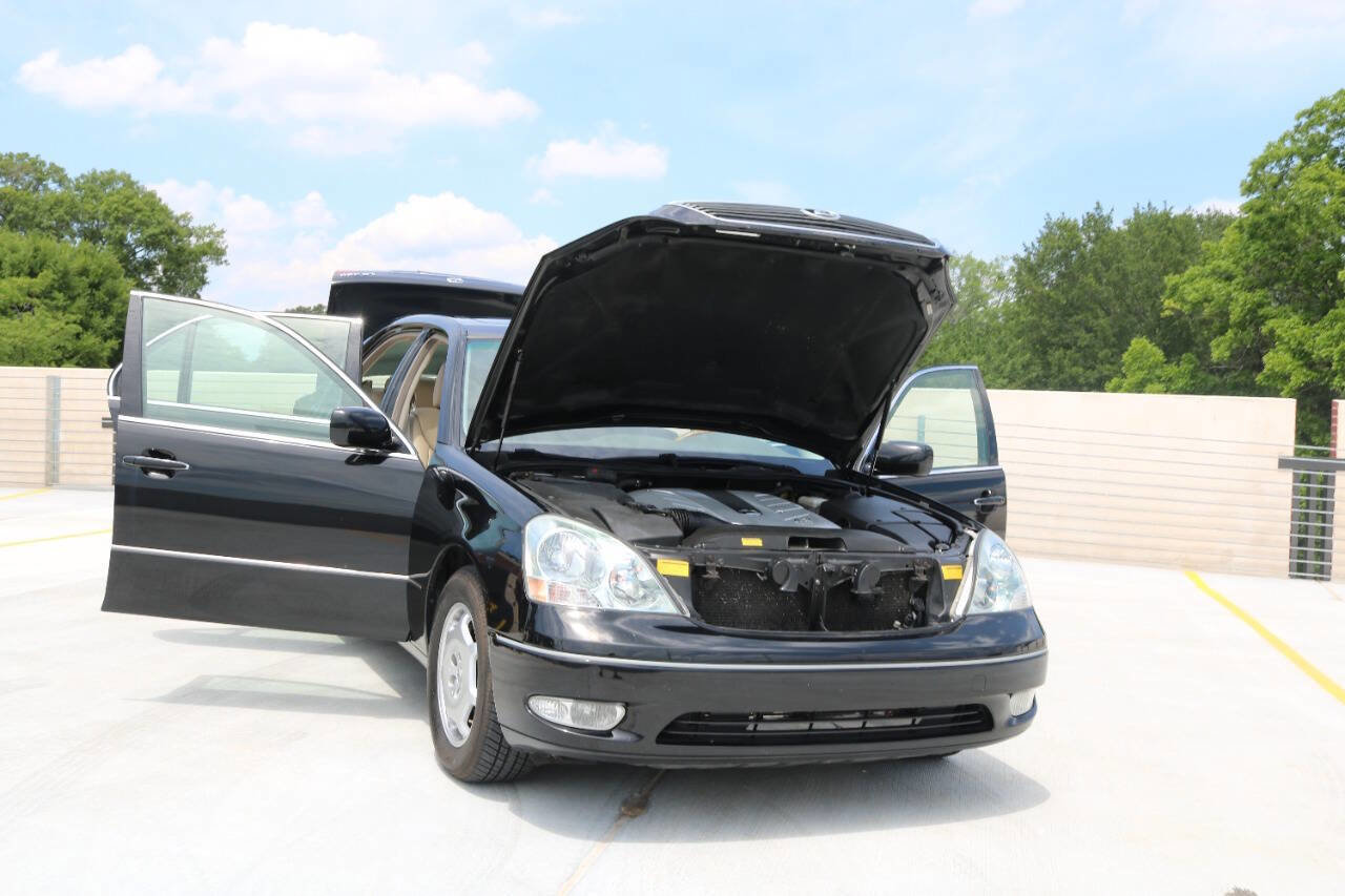 Used 2002 Lexus LS 430 RWD image 48