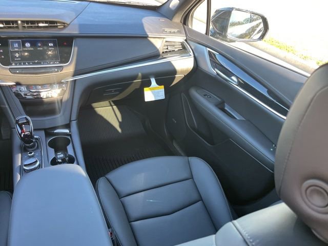New 2026 Cadillac XT5 Premium Luxury w/ LPO, Floor Liner Package image 40