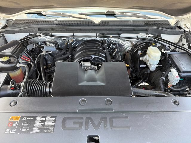 Used 2015 GMC Sierra 1500 SLE w/ All-Terrain Package AWD/4WD image 29