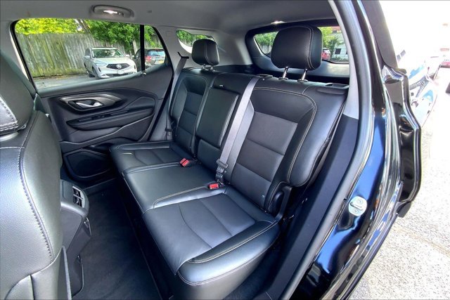 Used 2024 GMC Terrain SLT AWD/4WD image 25