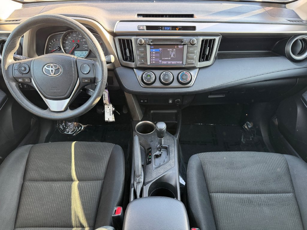 Used 2015 Toyota RAV4 LE AWD/4WD image 12