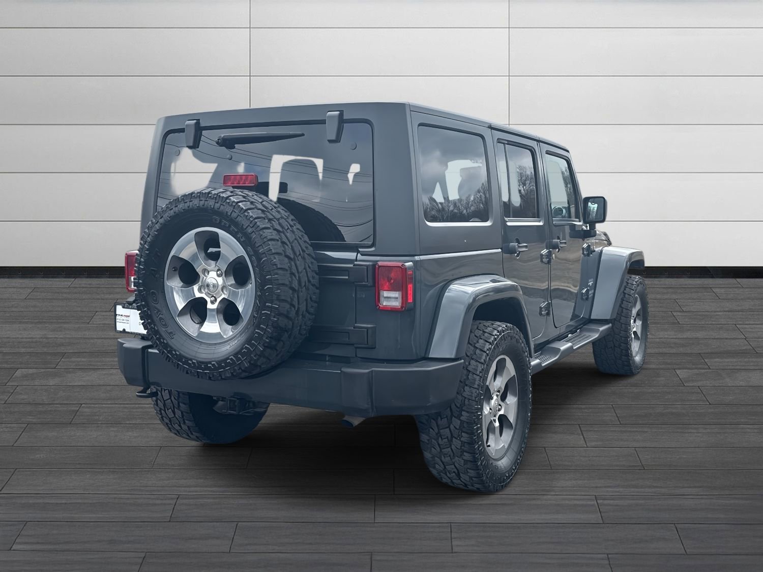 Used 2017 Jeep Wrangler Unlimited Sahara w/ Max Tow Package image 4