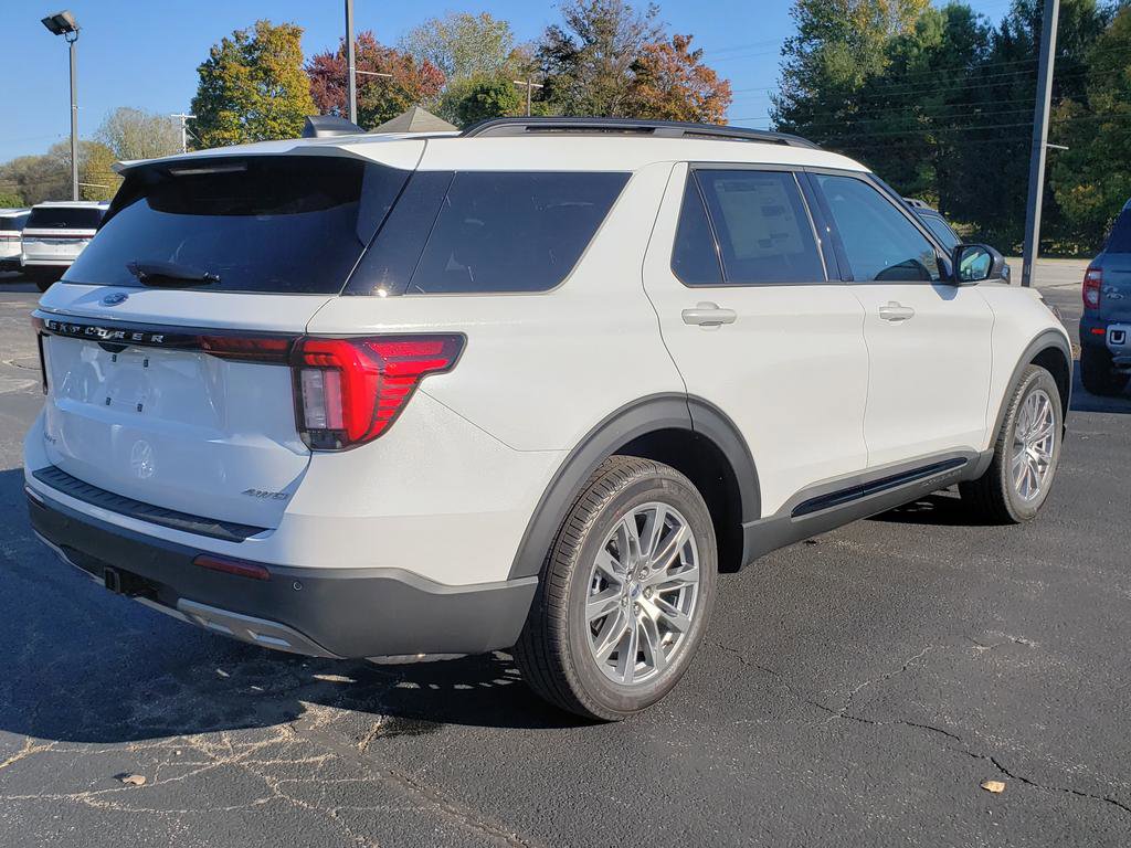 New 2026 Ford Explorer Active image 8