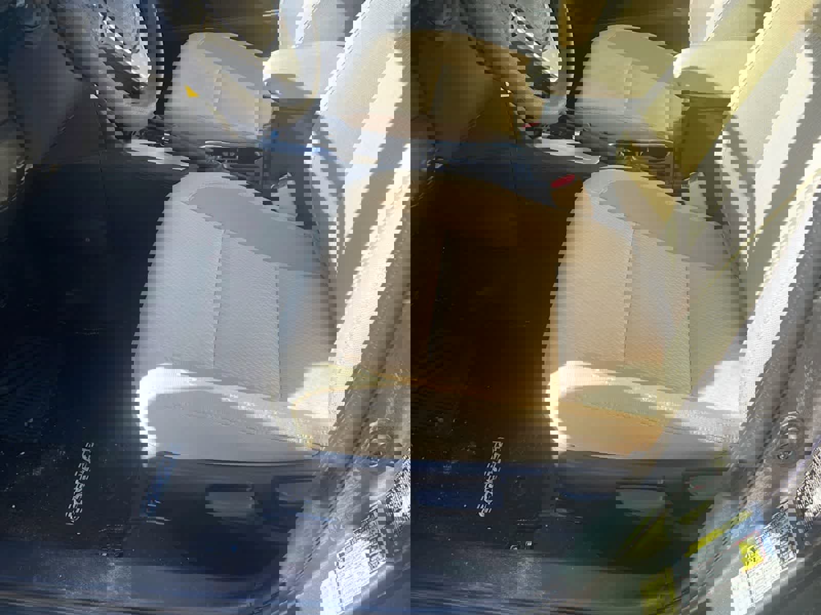 Used 2017 Toyota Corolla LE w/ Carpet Mat Package (TMS) FWD image 14