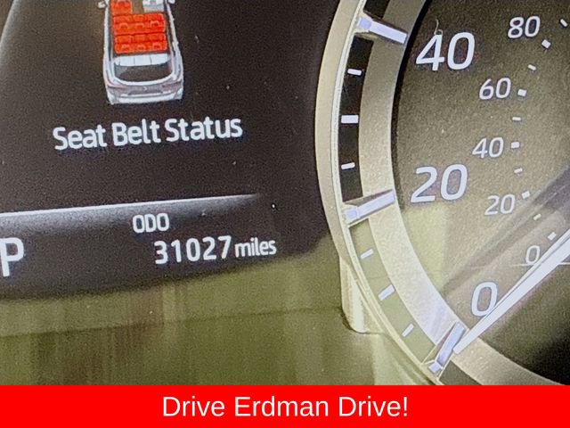 Used 2023 Toyota Highlander L image 33