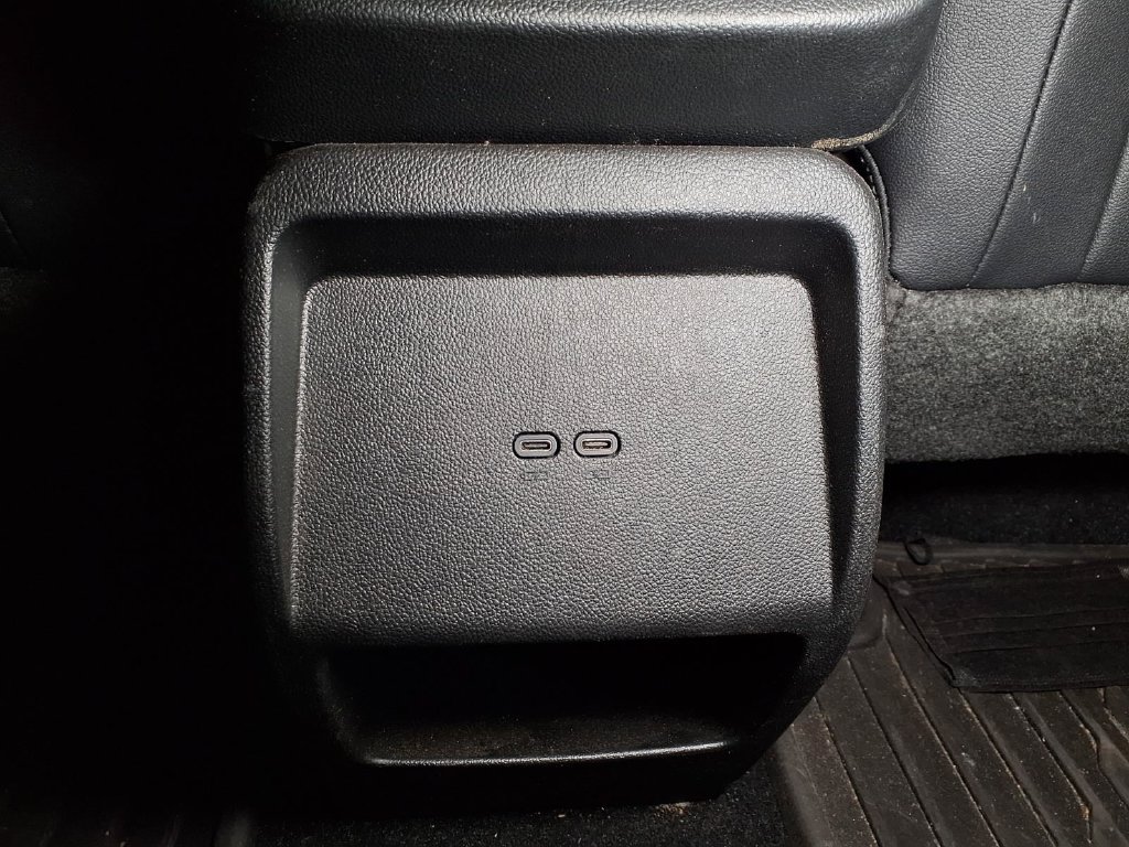 Used 2024 Chevrolet Equinox EV LT w/ LPO, Blackout Package FWD image 18