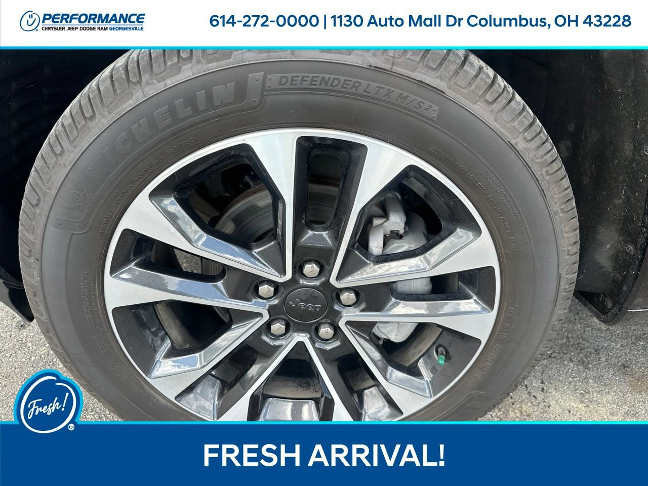 Used 2023 Jeep Grand Cherokee Overland AWD/4WD image 10