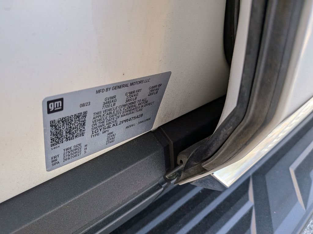 Used 2023 Cadillac Escalade ESV Premium Luxury w/ Performance Package image 32