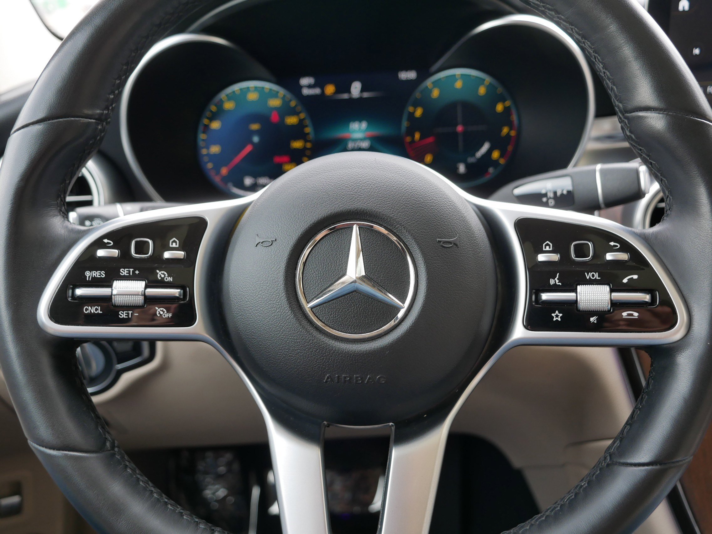 Used 2022 Mercedes-Benz GLC 300 4MATIC image 25