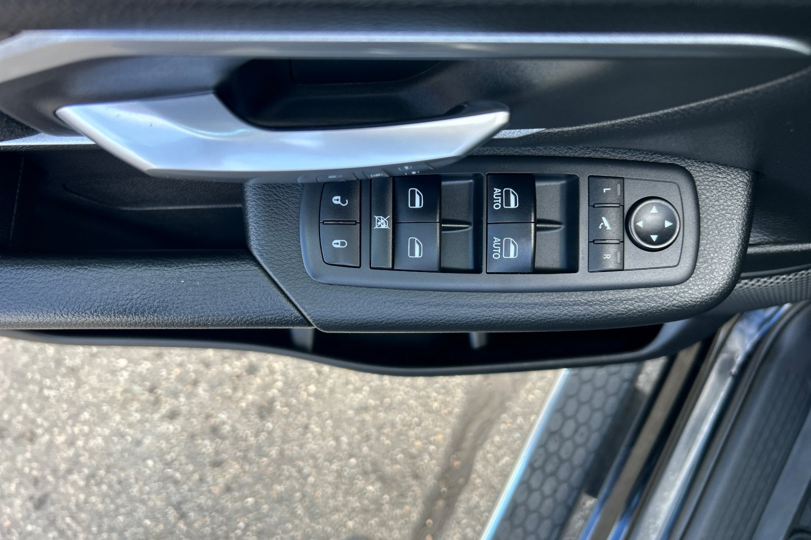 Used 2019 RAM 1500 Big Horn AWD/4WD image 11