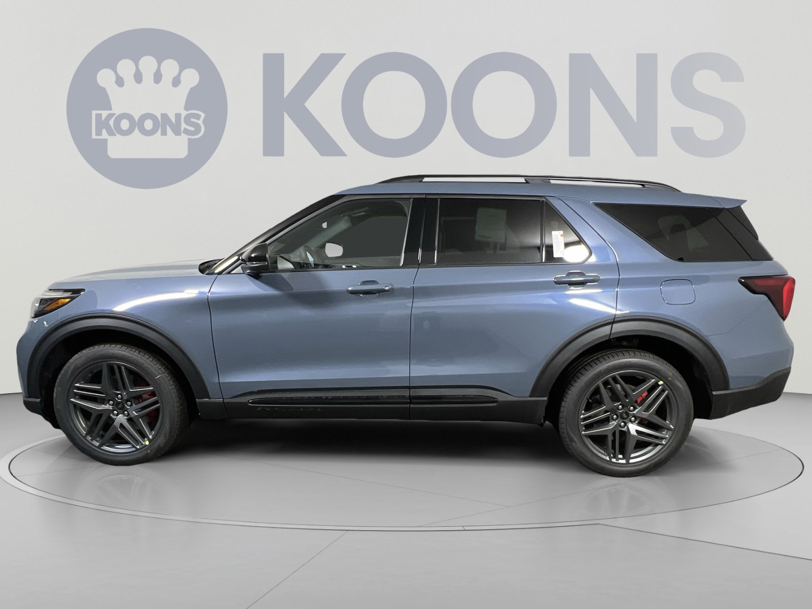 New 2026 Ford Explorer ST-Line w/ ST-Line Street Pack AWD/4WD image 2