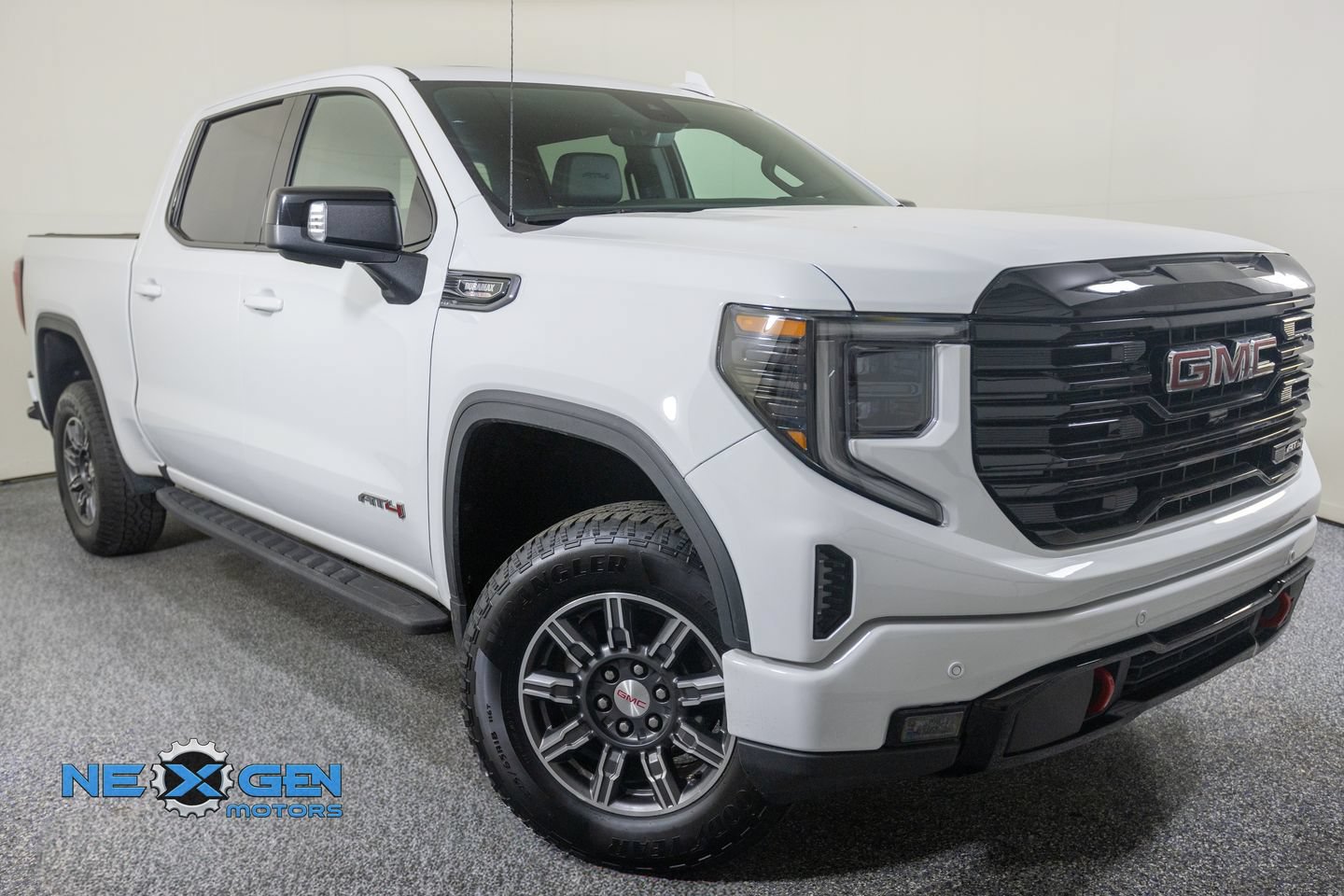 Used 2024 GMC Sierra 1500 AT4 w/ Technology Package