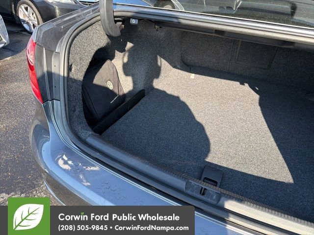 Used 2015 Volkswagen Passat TDI SEL Premium image 32