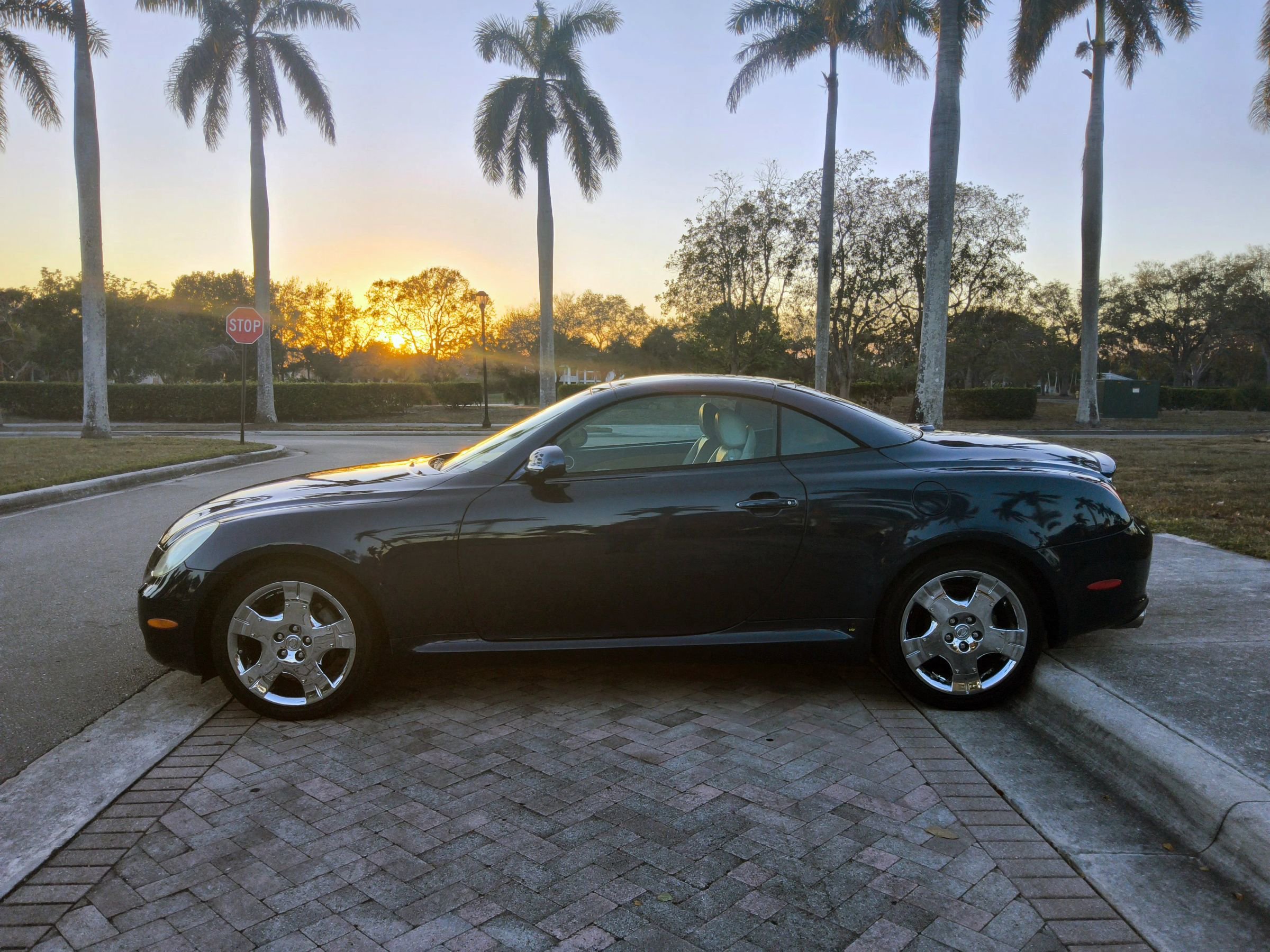 Used 2004 Lexus SC 430 Convertible RWD image 32