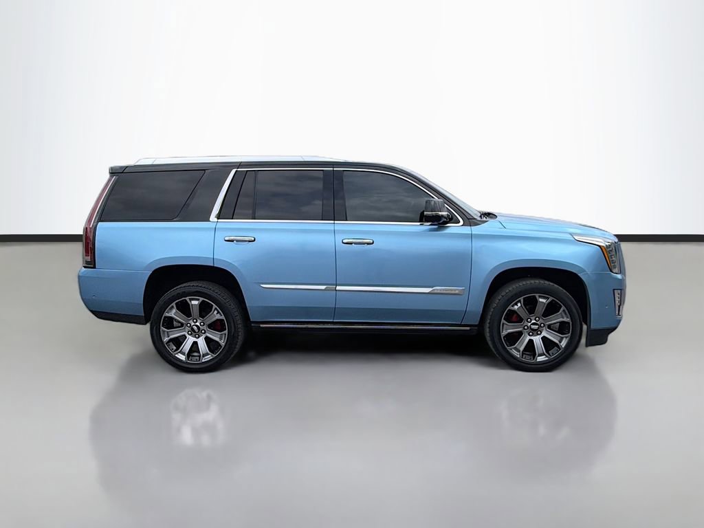 Used 2020 Cadillac Escalade Premium Luxury w/ LPO, Radiant Package RWD image 4