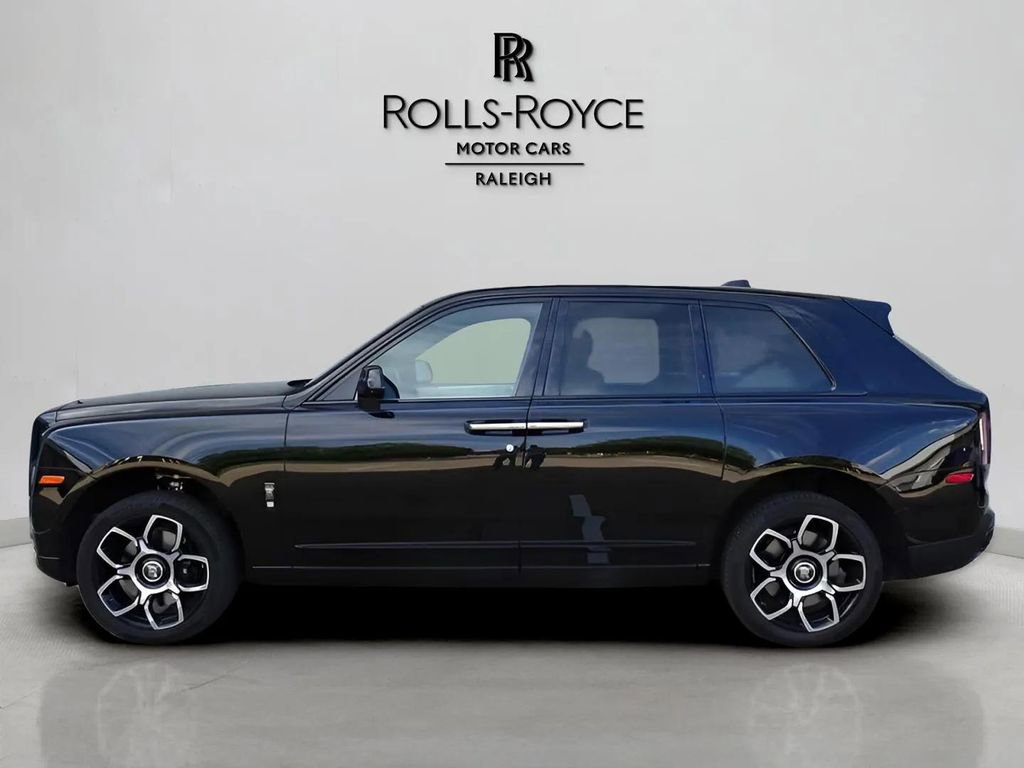 Used 2023 Rolls-Royce Cullinan Black Badge video 3