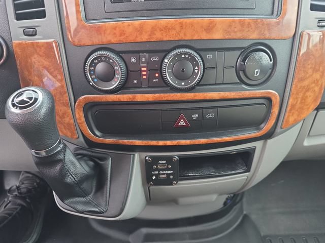 Used 2016 Mercedes-Benz Sprinter 3500 image 21