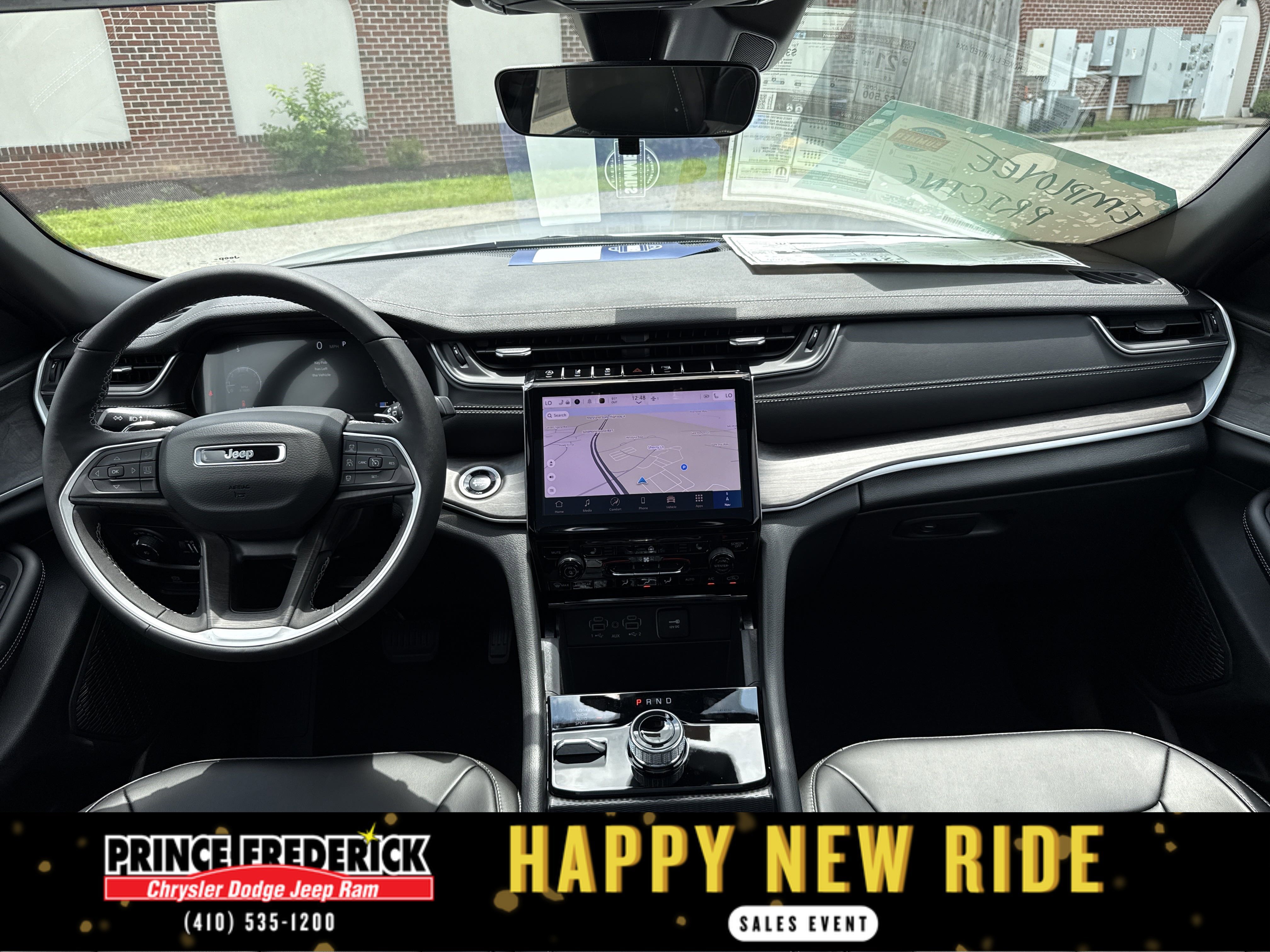 New 2025 Jeep Grand Cherokee L Limited w/ Black Appearance Package image 17