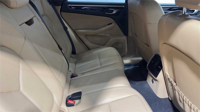 Used 2017 Porsche Macan S image 14