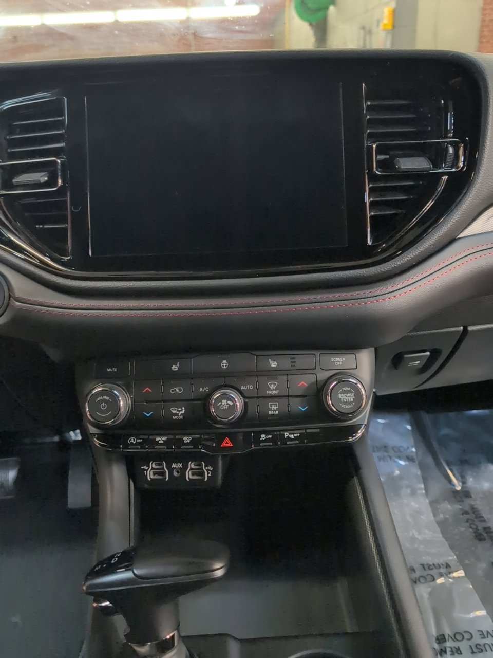 Used 2025 Dodge Durango GT AWD/4WD image 28