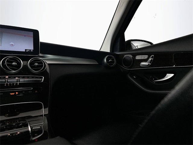 Used 2016 Mercedes-Benz GLC 300 4MATIC w/ Multimedia Package image 24