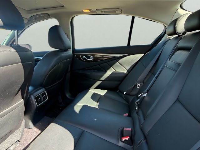 Used 2019 INFINITI Q50 Luxe w/ Essential Package (3.0T Luxe) AWD/4WD image 12