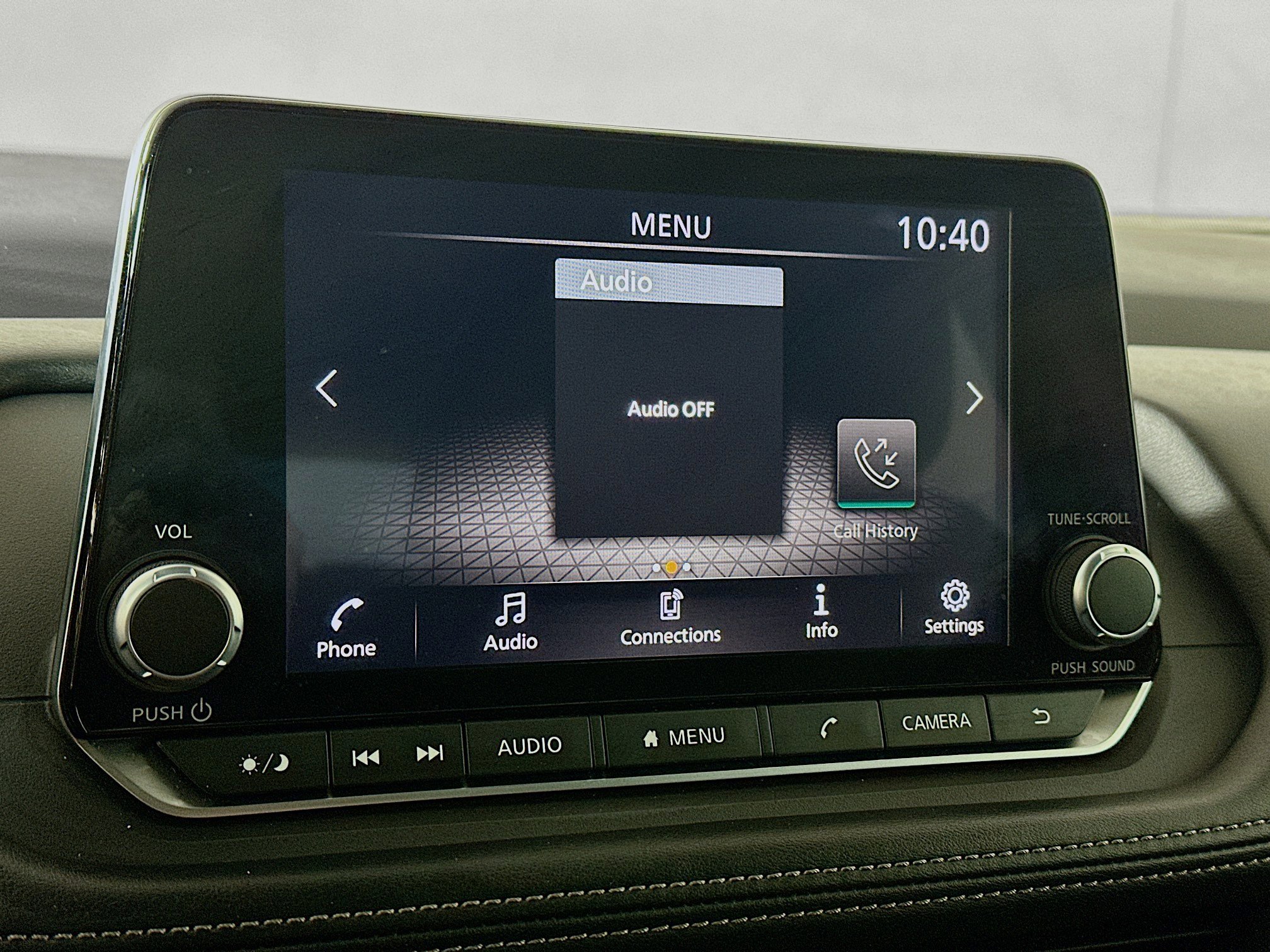 Used 2024 Nissan Rogue S AWD/4WD image 14