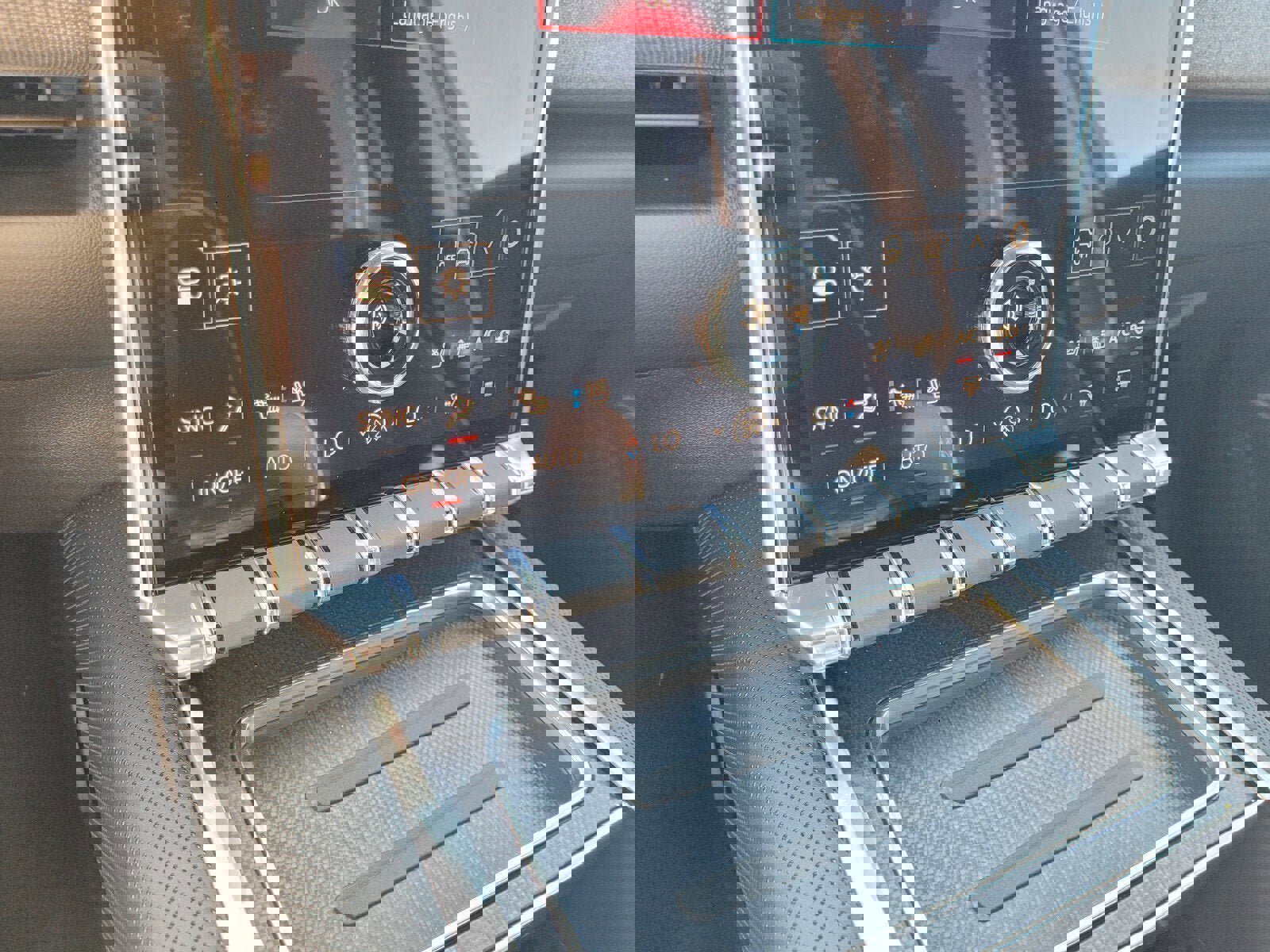 New 2026 GMC Sierra EV Elevation w/ Premium Package image 25