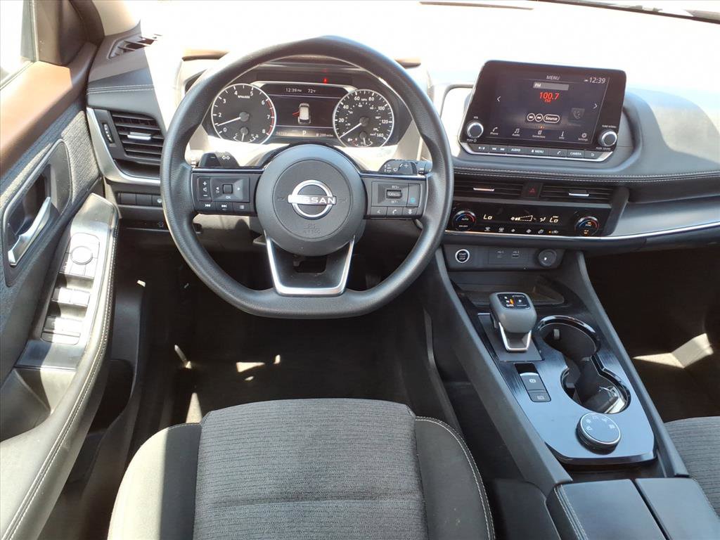 Used 2023 Nissan Rogue SV AWD/4WD image 6
