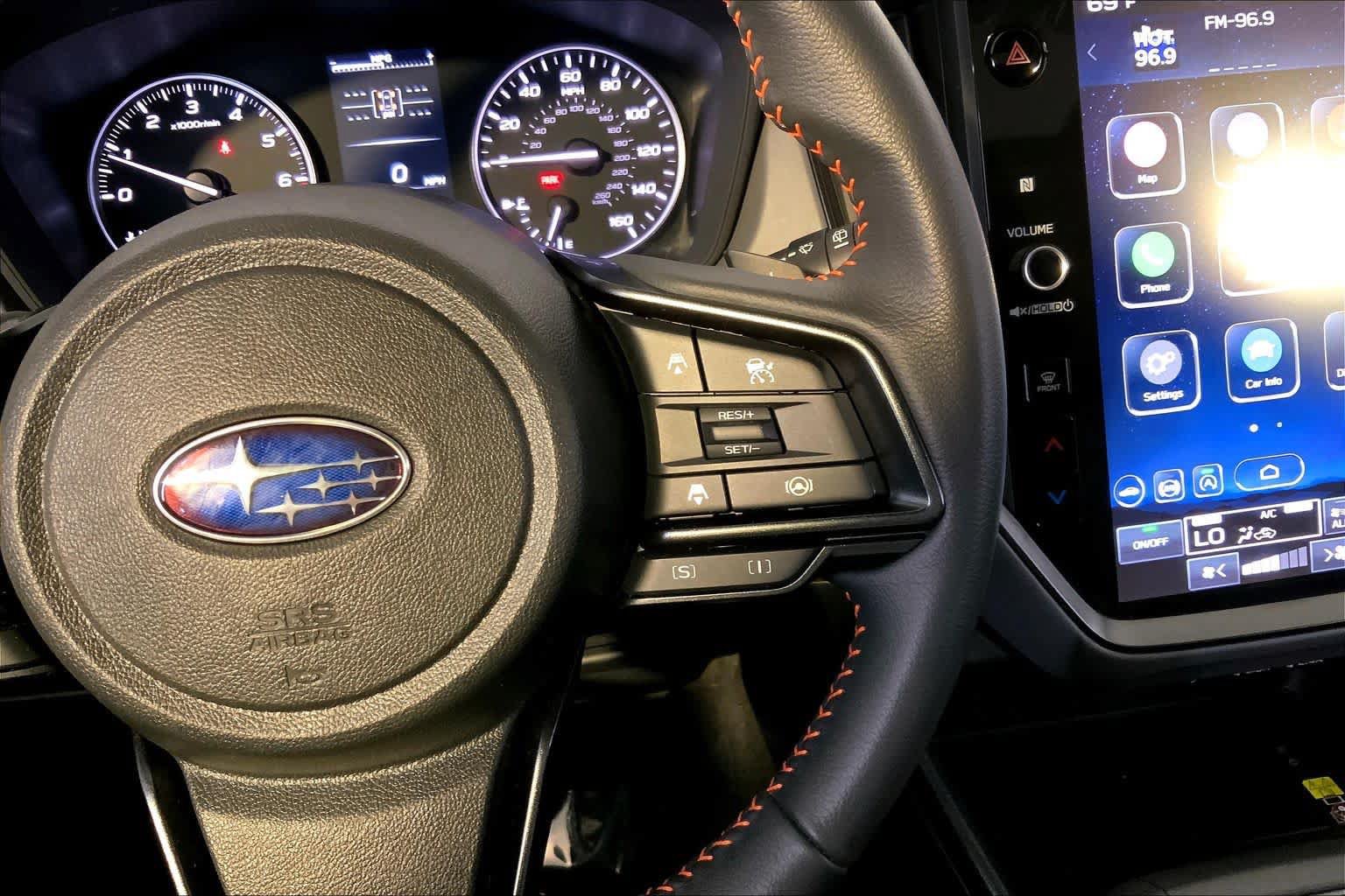 Used 2024 Subaru Crosstrek 2.5i Limited AWD/4WD image 25