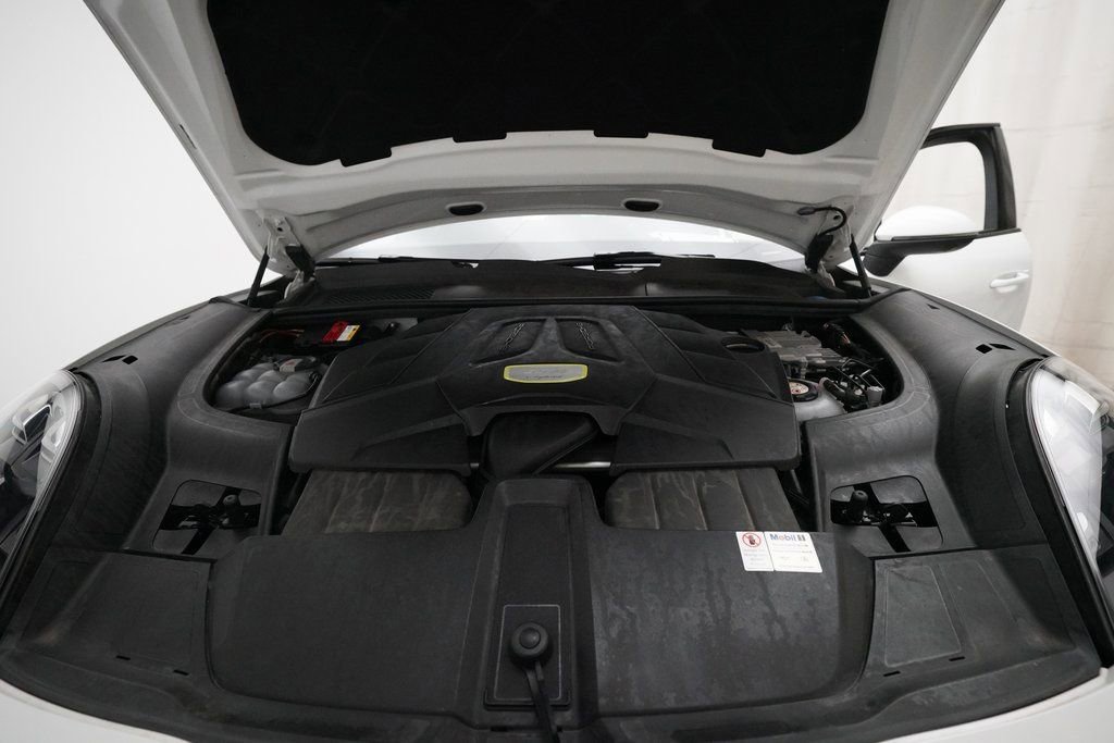 Used 2019 Porsche Cayenne E-Hybrid image 31