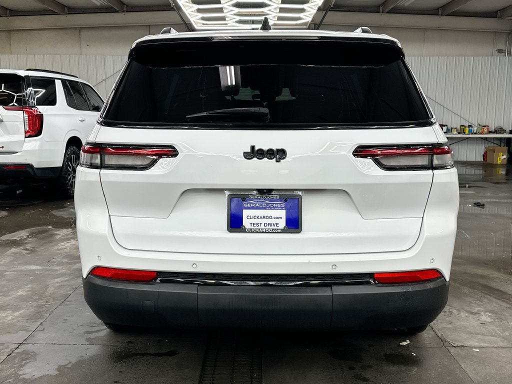 Used 2024 Jeep Grand Cherokee L Laredo RWD image 15
