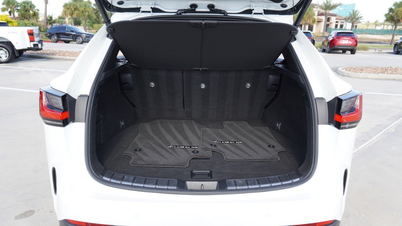 Used 2025 Lexus NX 350h AWD w/ Cold Area Package image 39