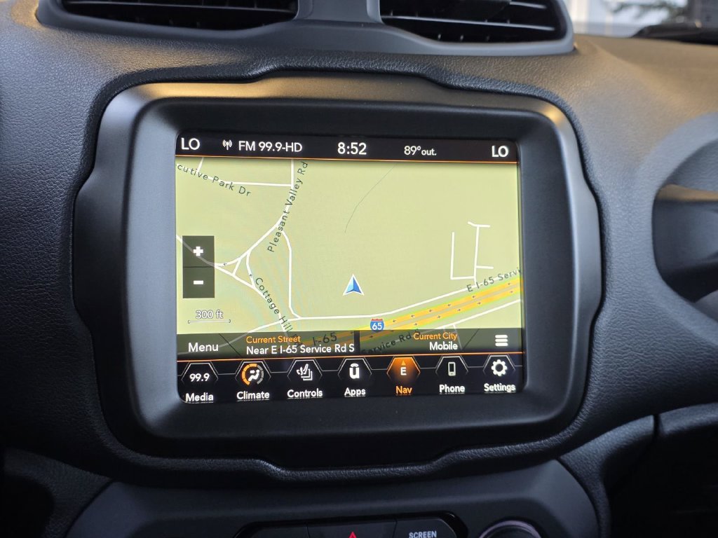 Used 2023 Jeep Renegade Limited AWD/4WD image 12