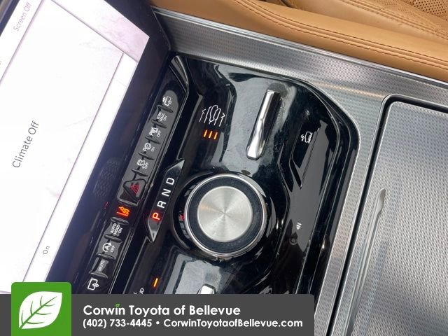 Used 2023 Jeep Grand Wagoneer L Series III w/ Rear Seat Video Group 1 image 24