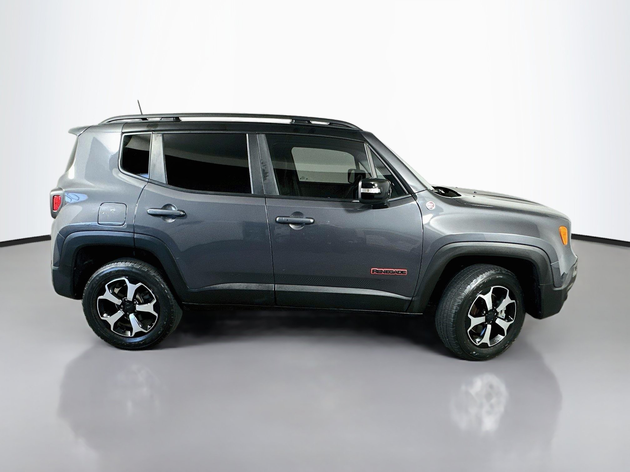 Used 2022 Jeep Renegade Trailhawk w/ Sun/Sound Group AWD/4WD image 8