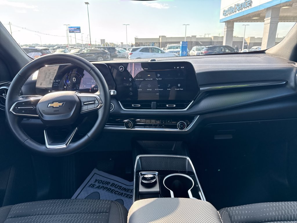 Used 2026 Chevrolet Equinox LT FWD image 14