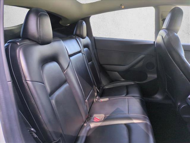 Used 2021 Tesla Model Y Long Range image 21