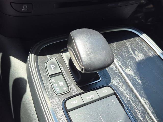 Used 2022 Lexus LS 500 w/ Accessory Package (Z2) RWD image 12