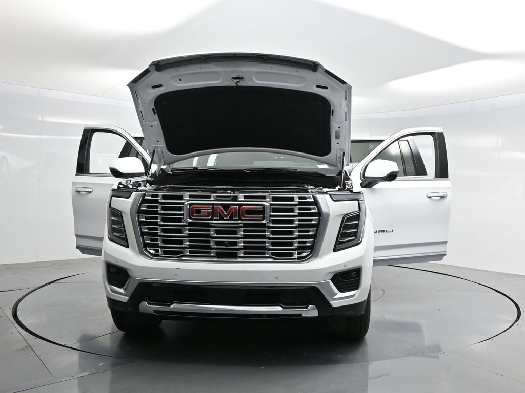 Used 2025 GMC Yukon XL Denali image 51