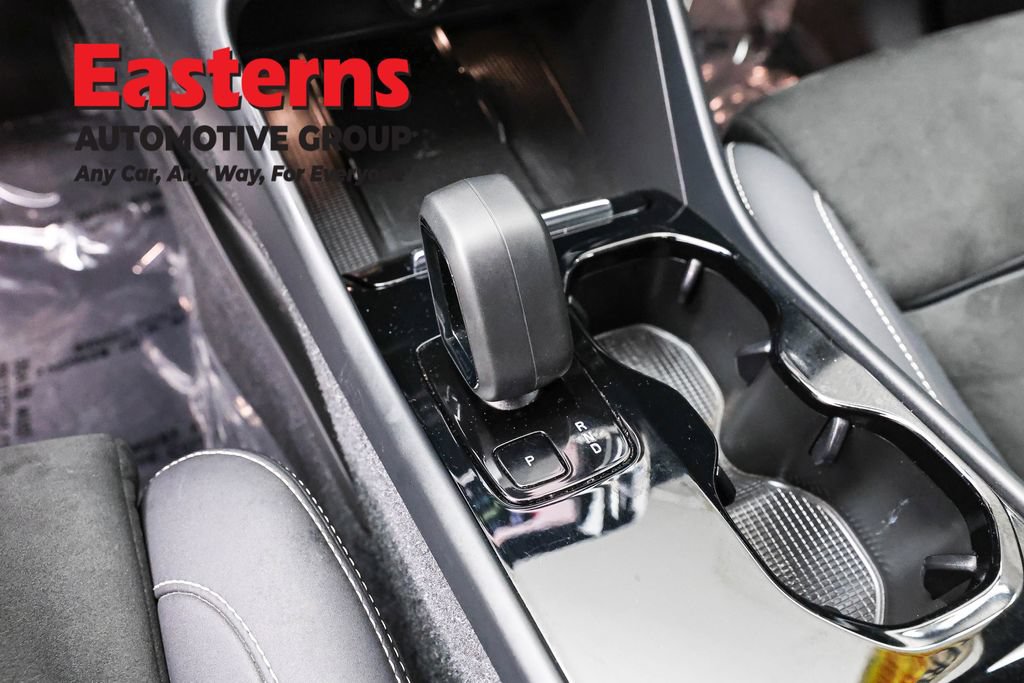 Used 2023 Volvo XC40 Recharge Plus AWD/4WD image 13