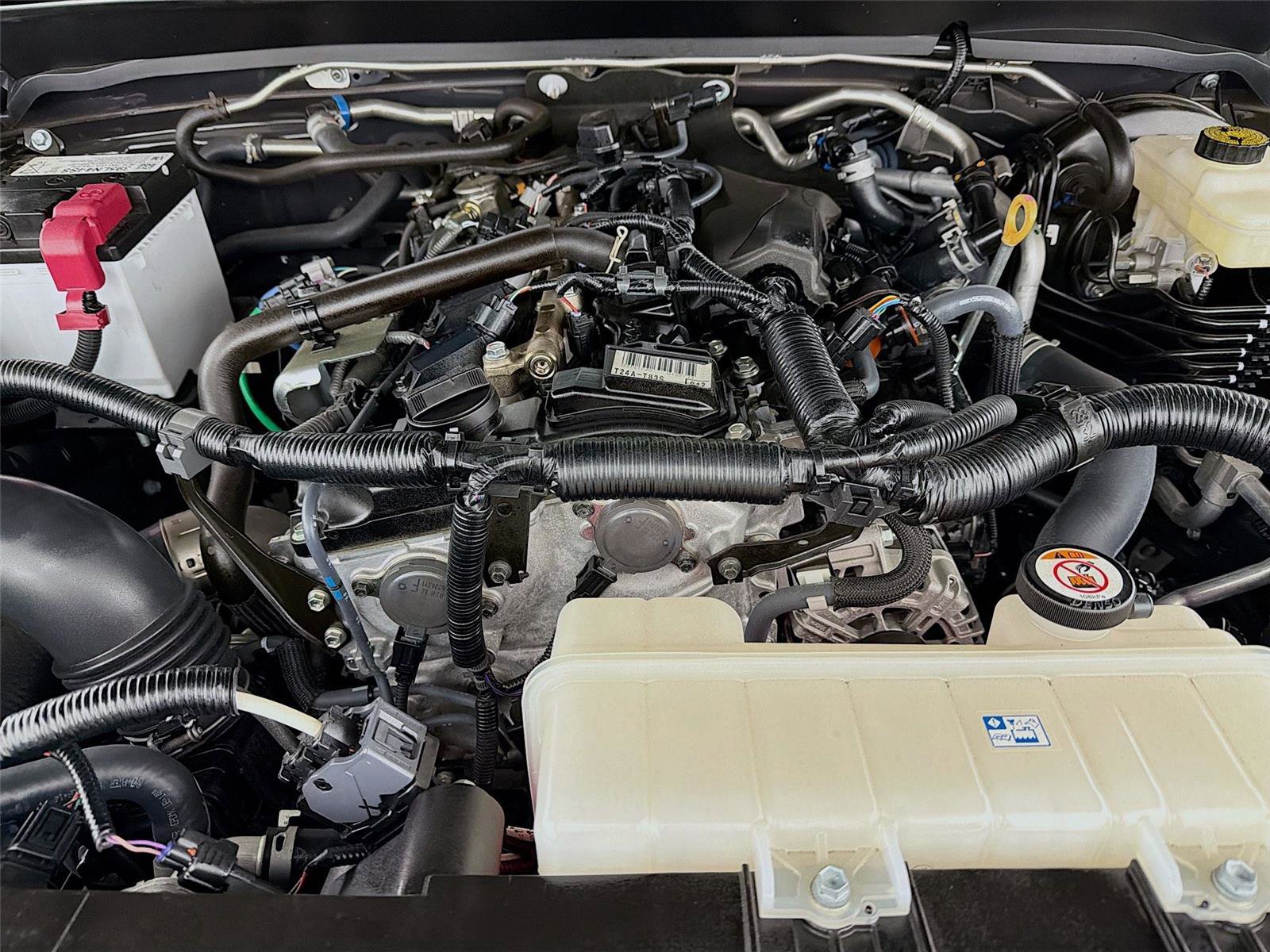 Used 2024 Toyota Tacoma Limited w/ Limited Package (LT) image 29