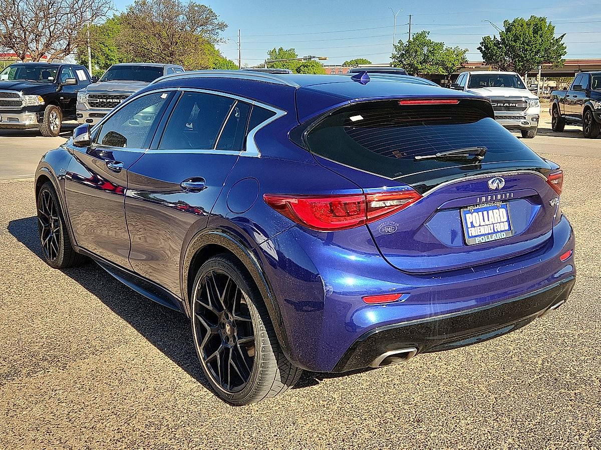 Used 2019 INFINITI QX30 image 2