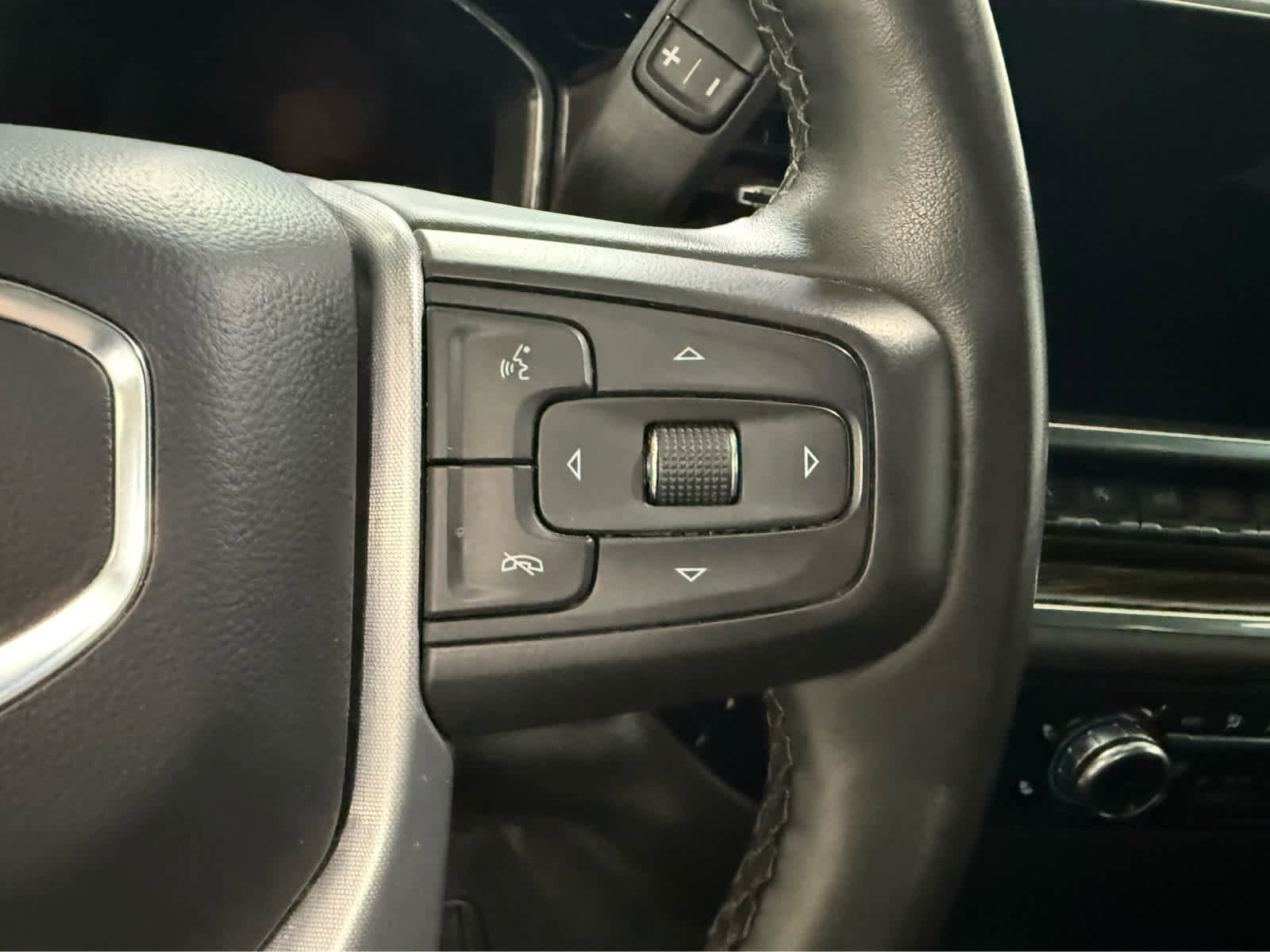 Certified 2023 GMC Sierra 1500 SLE image 19